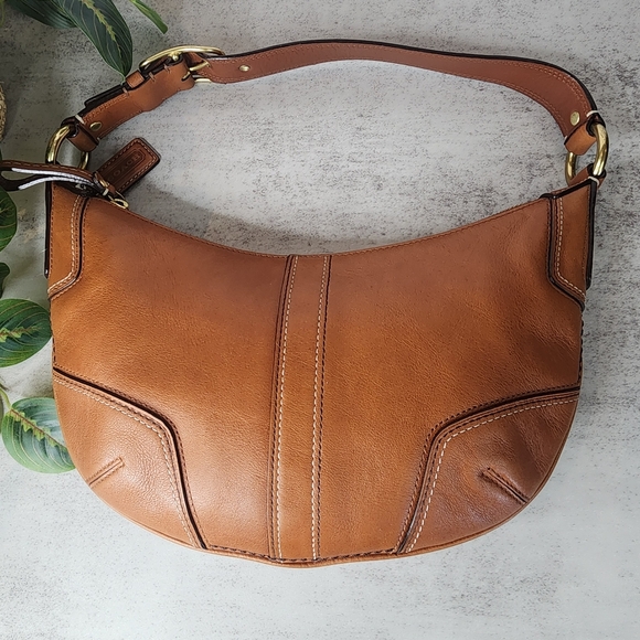 Coach Hampton Slim Hobo F0793-11372 - Picture 10 of 16